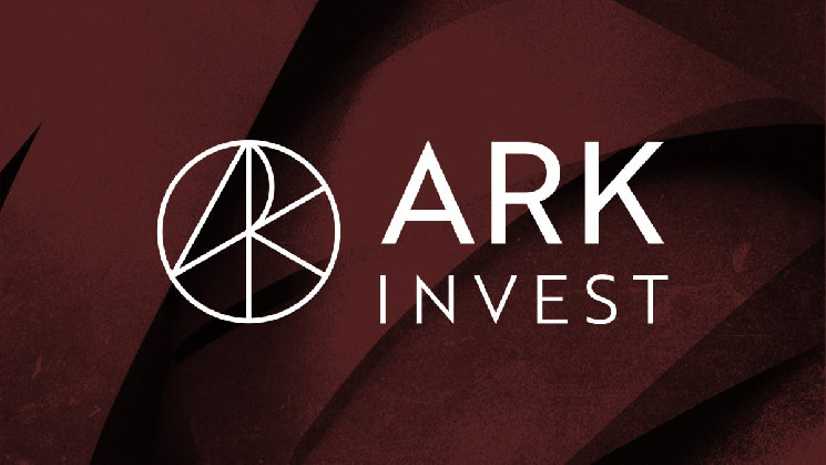 Cathie Wood's Ark continues its Coinbase and Block buying spree