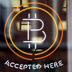 Usuarios de Binance apresuran retiro de $1,6 mil millones tras la demanda de la CFTC