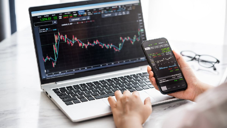 Intercambios de criptomonedas centralizados y descentralizados, ¿en qué se diferencian?