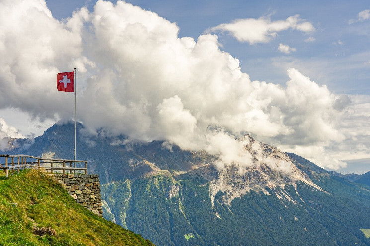 Schweizer Staatsbank gewährt 2,5 Millionen Nutzern Krypto-Fähigkeiten über neue Partnerschaft - Krypto-Adoption auf dem Vormarsch?