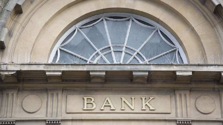 Explaining 'Bank Walks' — Study Assesses How They Might Affect Credit