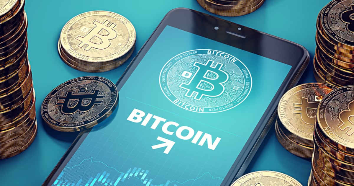 Цена биткоина поднялась выше $105 000 на фоне заседания ФРС